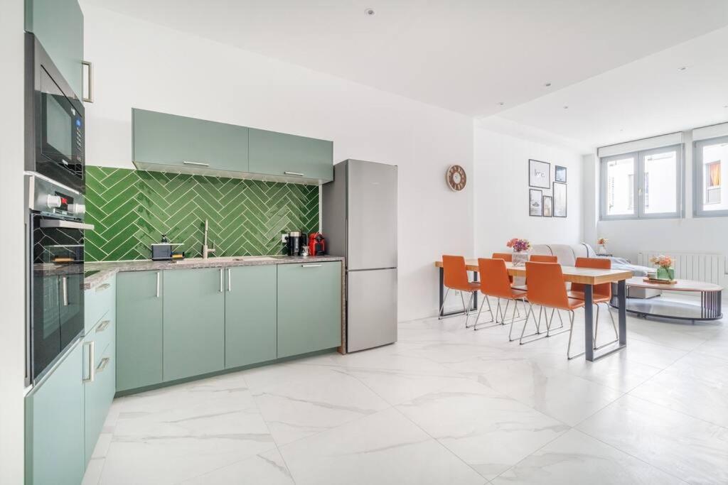 Апартаменты Cosy Flat For 6 People #2 Аньер-сюр-Сен Экстерьер фото